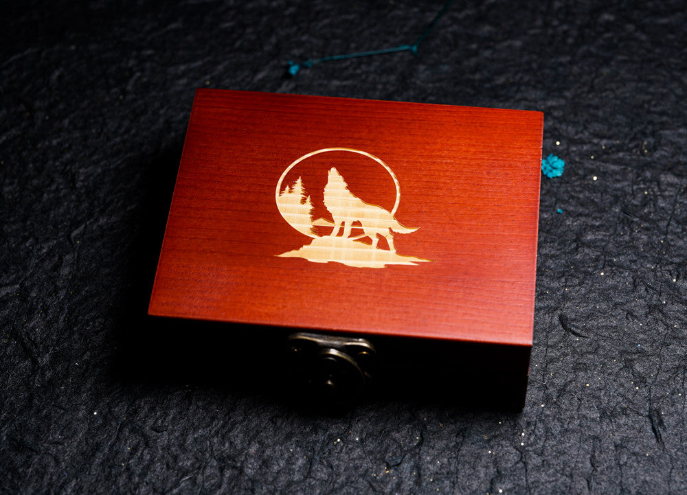 Running Group Dice Storage Solid Wood Retro Faceted