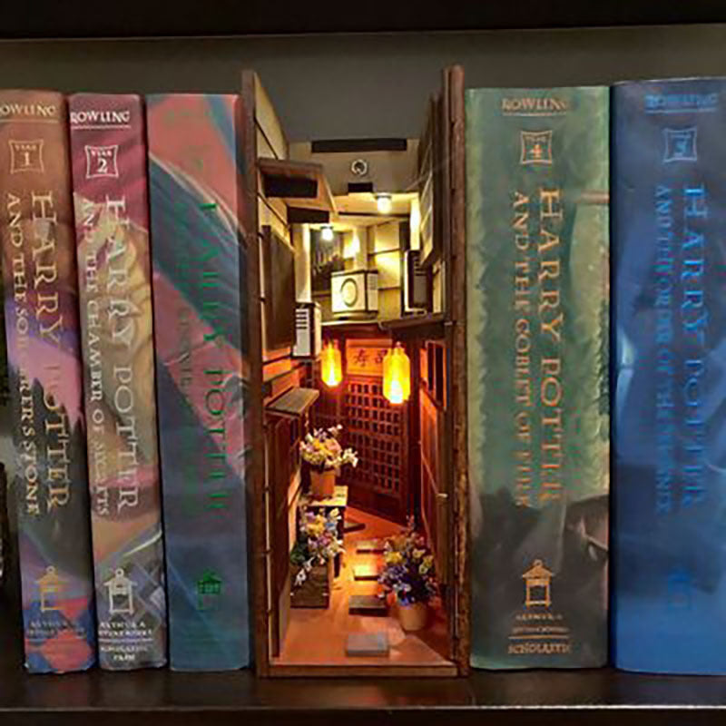 Medieval Book Clip Insert Shelf Decoration